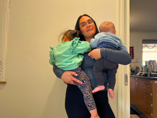 The quiet competition between mothers